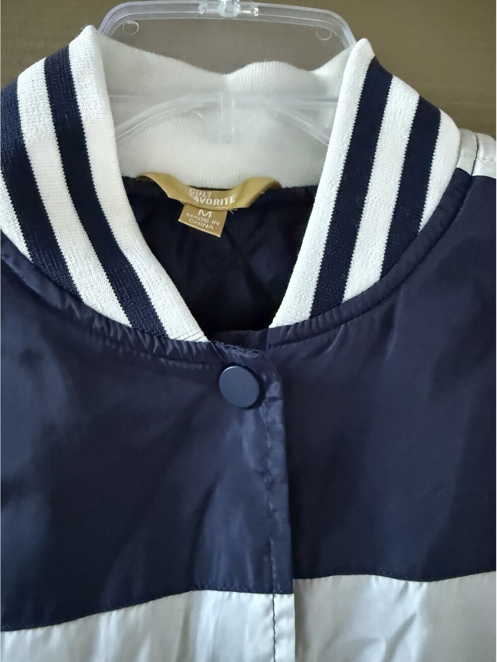New York Yankees Cult Favorite Satin Bomber Jacket Blue Varsity Athletic Style M - Picture 9 of 11
